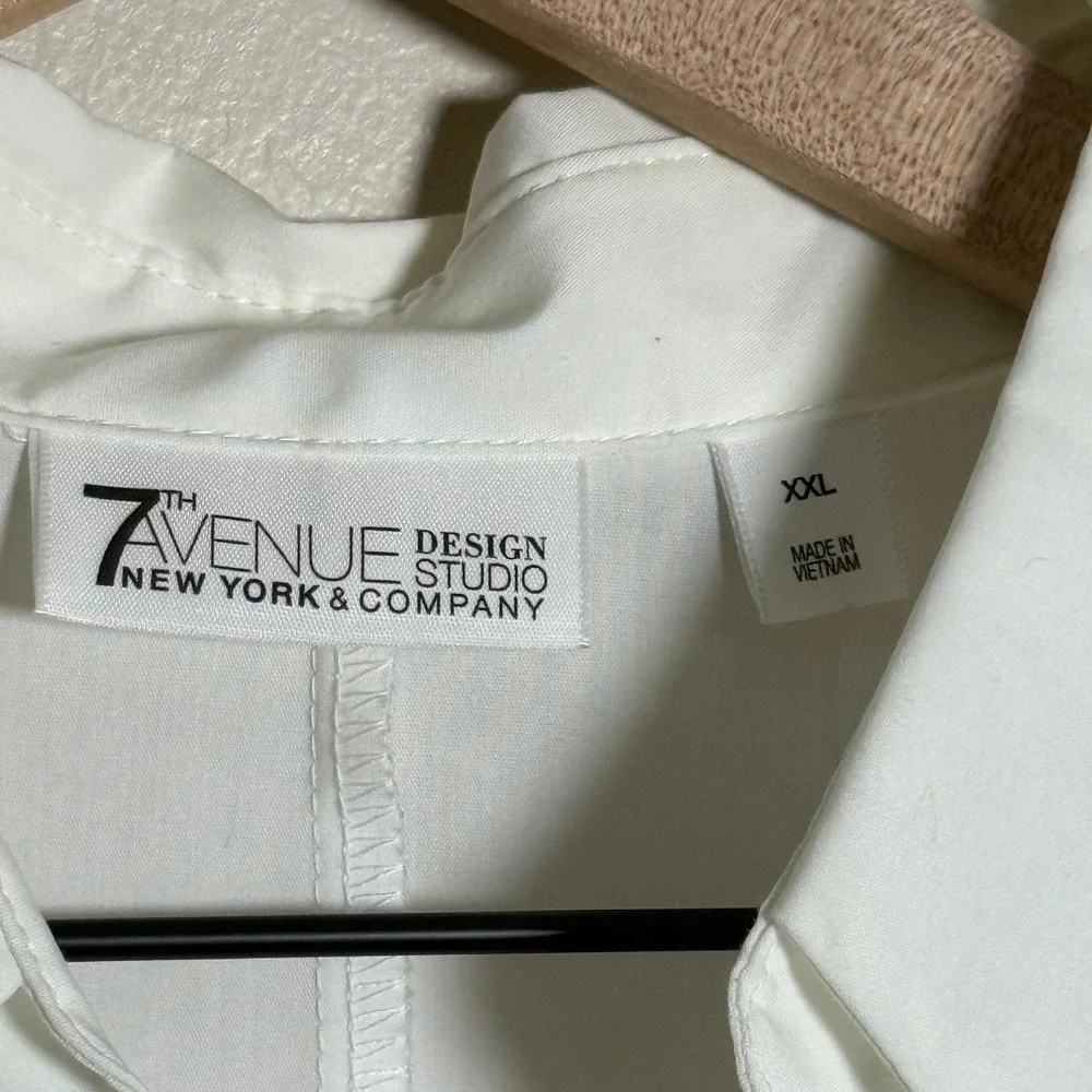 7th Ave NY & Co NEW Womens Button Up Shirt XXL White Jewel Buttons Office Career - Picture 3 of 9